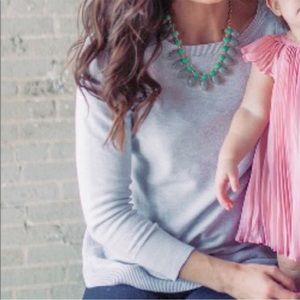 Cute Banana Republic Sweater! Light Gray. Size Small.